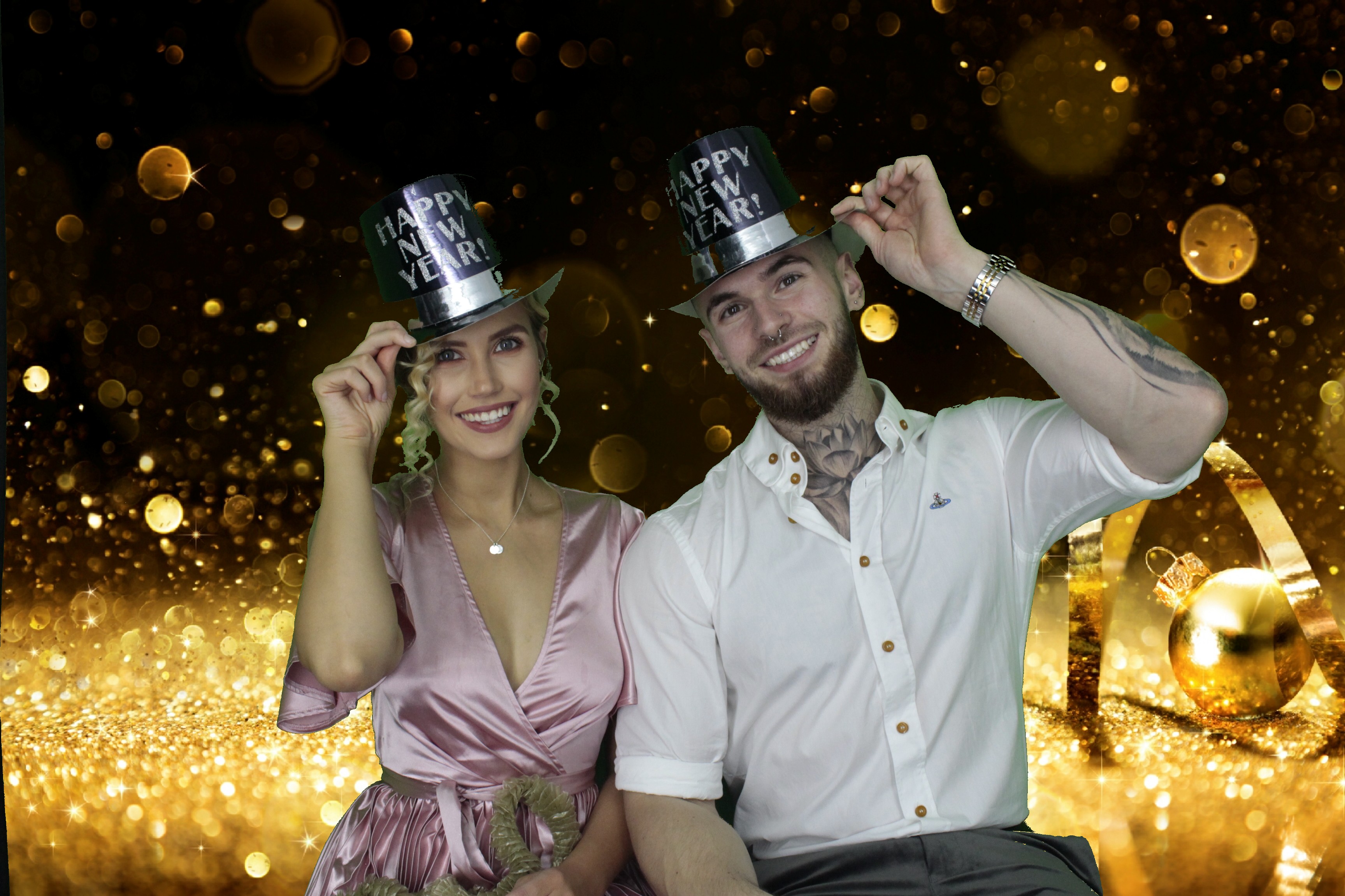 NYE Party | View more photos from the event at gallery.myphotoboothexperience.co.uk/u/MyPhotoBoothExperienceLtd/NYE-Party
